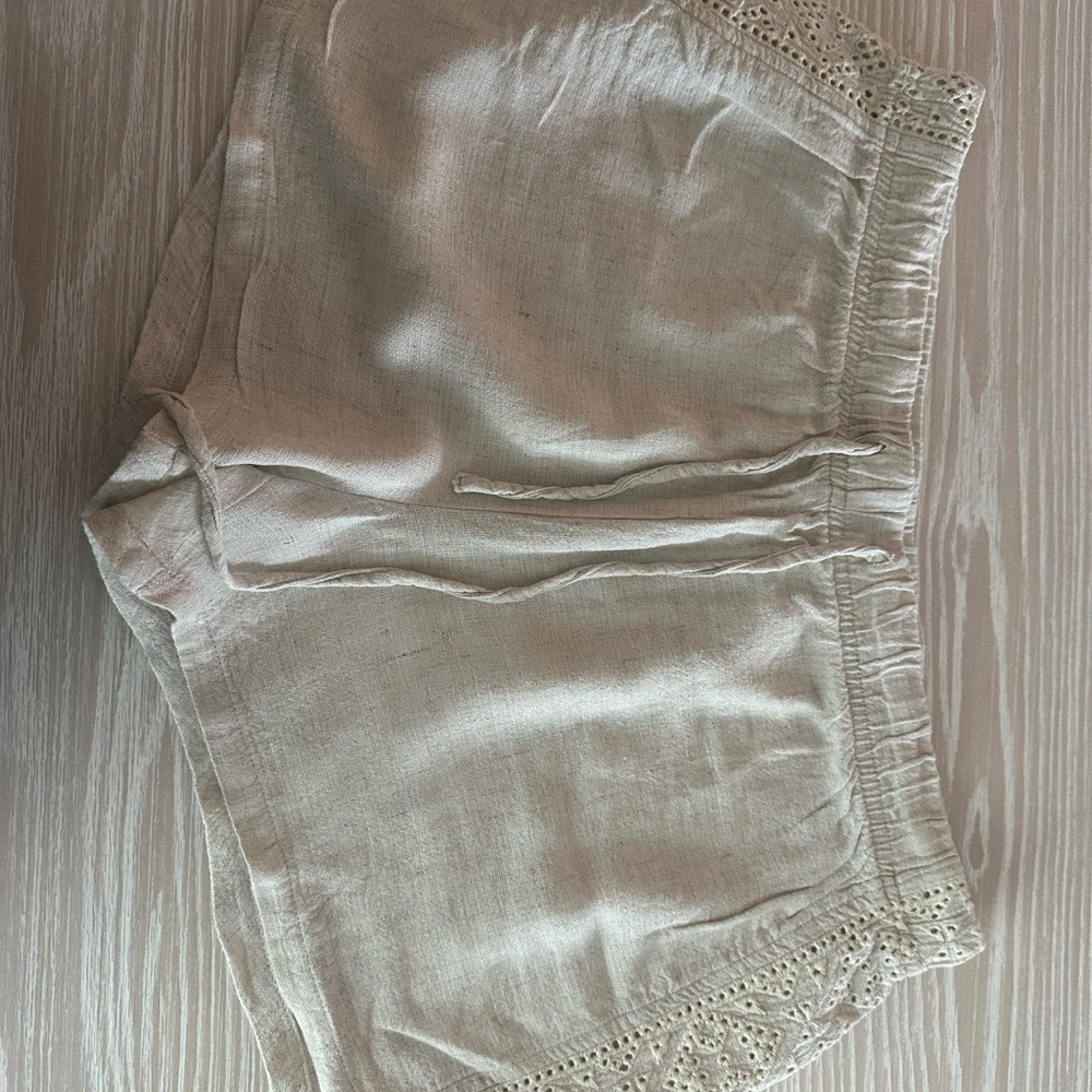 Bella Dahl Cream Casual Shorts